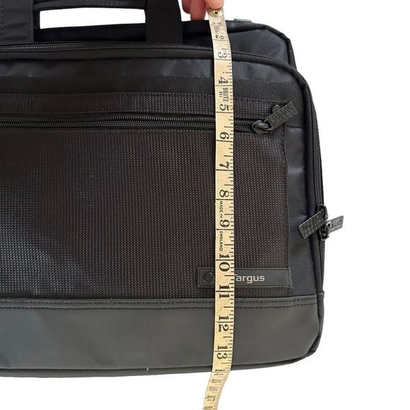 TARGUS REVOLUTION CHECKPOINT FRIENDLY BRIEFCASE - Picture 15 of 16